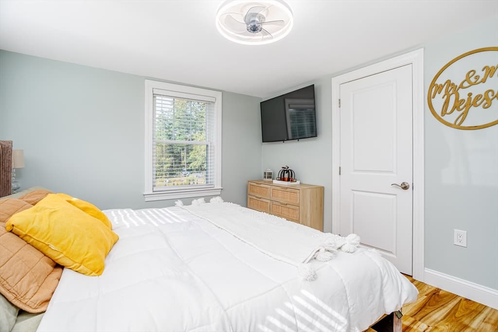 25 Benham St, Orange MA 01364 photo 23