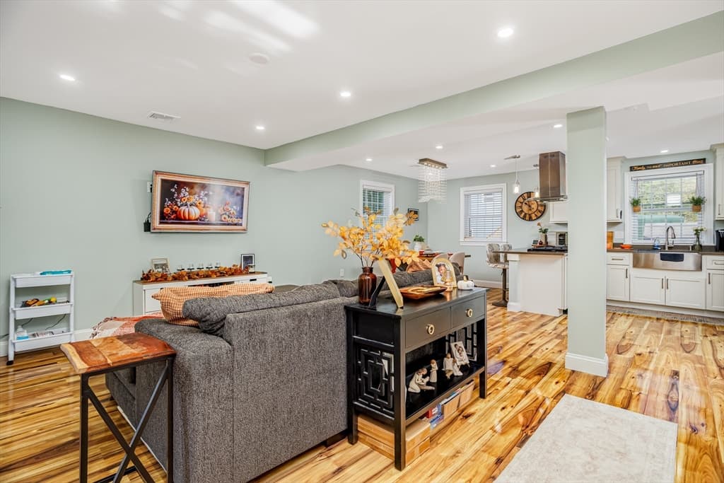 25 Benham St, Orange MA 01364 photo 7