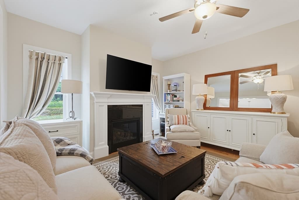 Condominium at 64 Palmetto Dr # 64, Bellingham MA 02019, Bellingham, photo 4 of 38