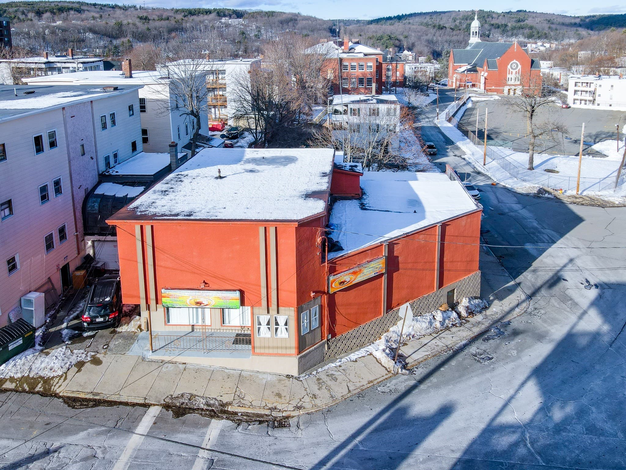 233 Daniels St, Fitchburg MA 01420