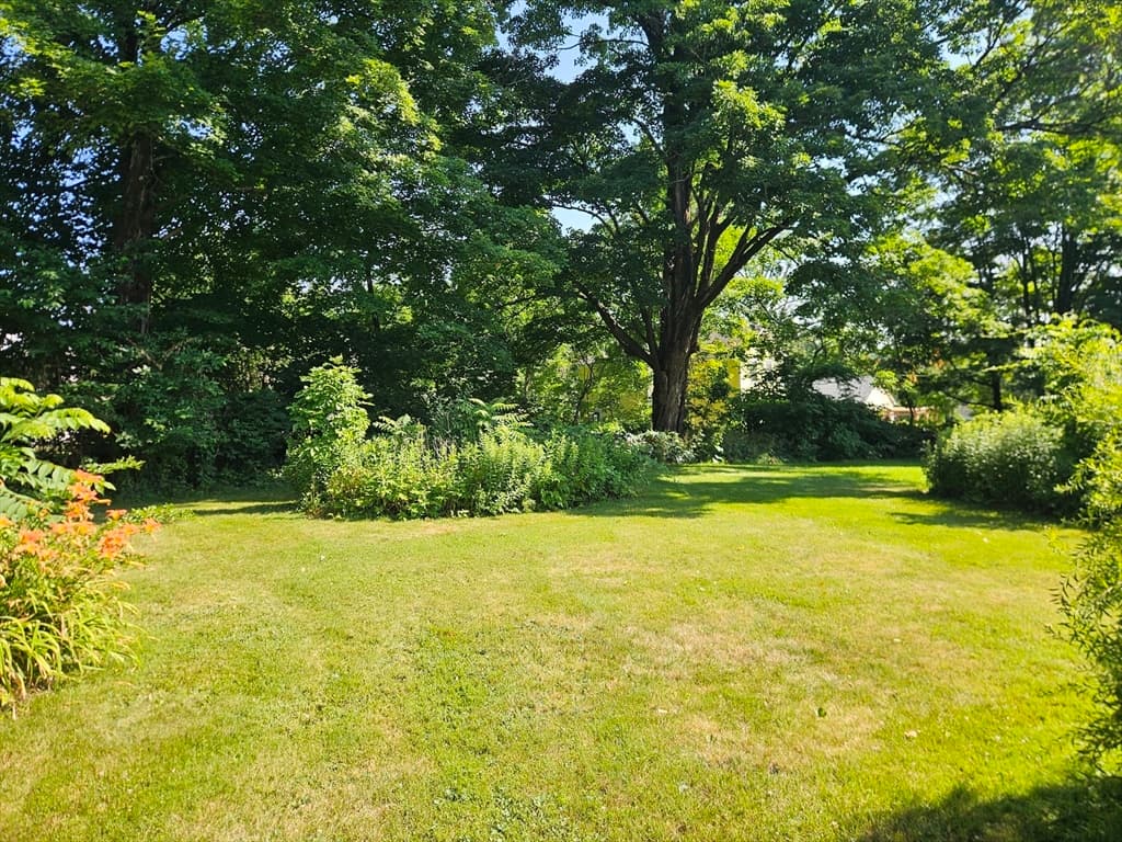 43 Summer St, Barre MA 01005 photo 2
