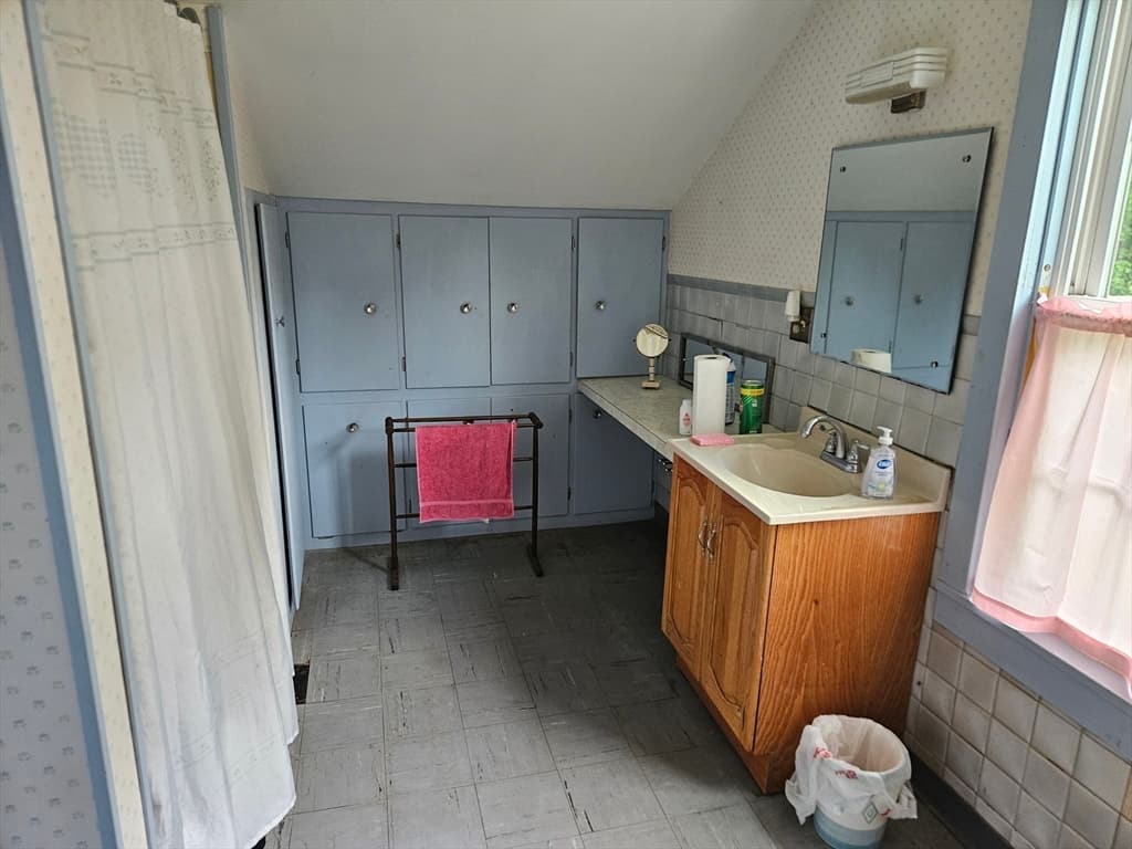 43 Summer St, Barre MA 01005 photo 17