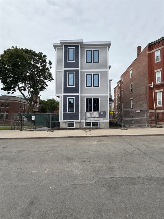 75 Maywood, Boston MA 02119