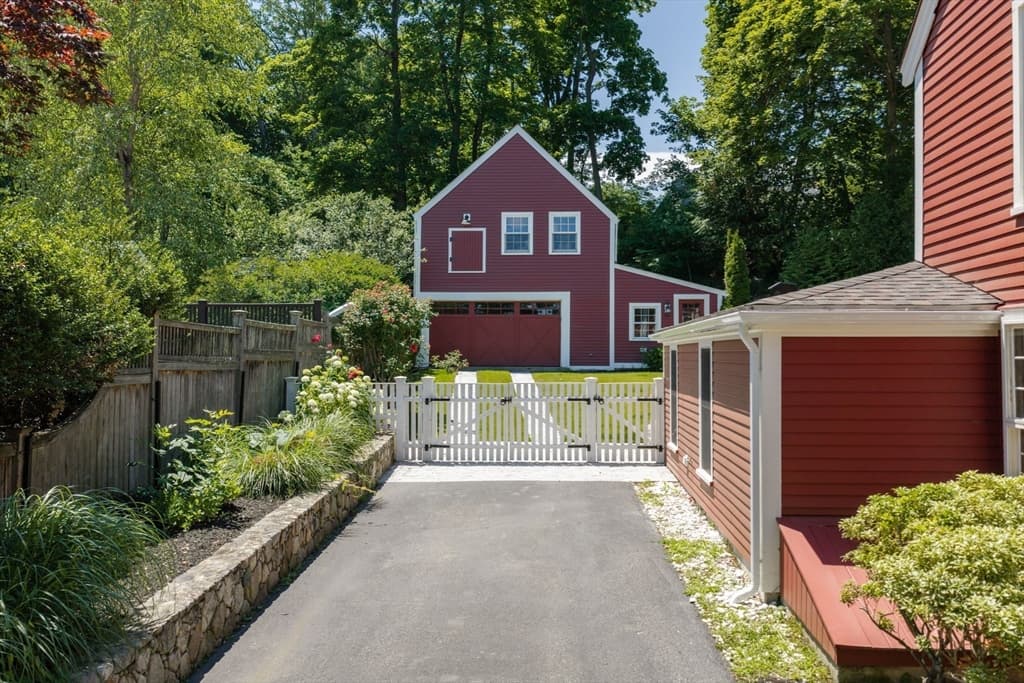 Single Family Residence at 126 South Street, Hingham MA 02043, photo 19 of 24