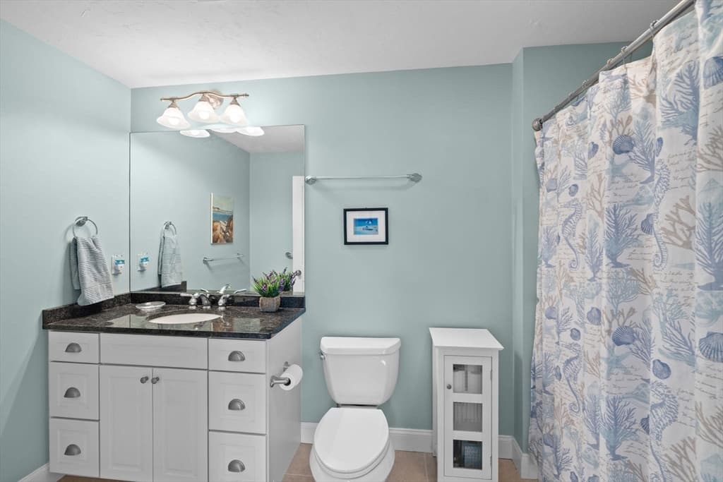480 Main St # 15, Falmouth MA 02540 photo 13