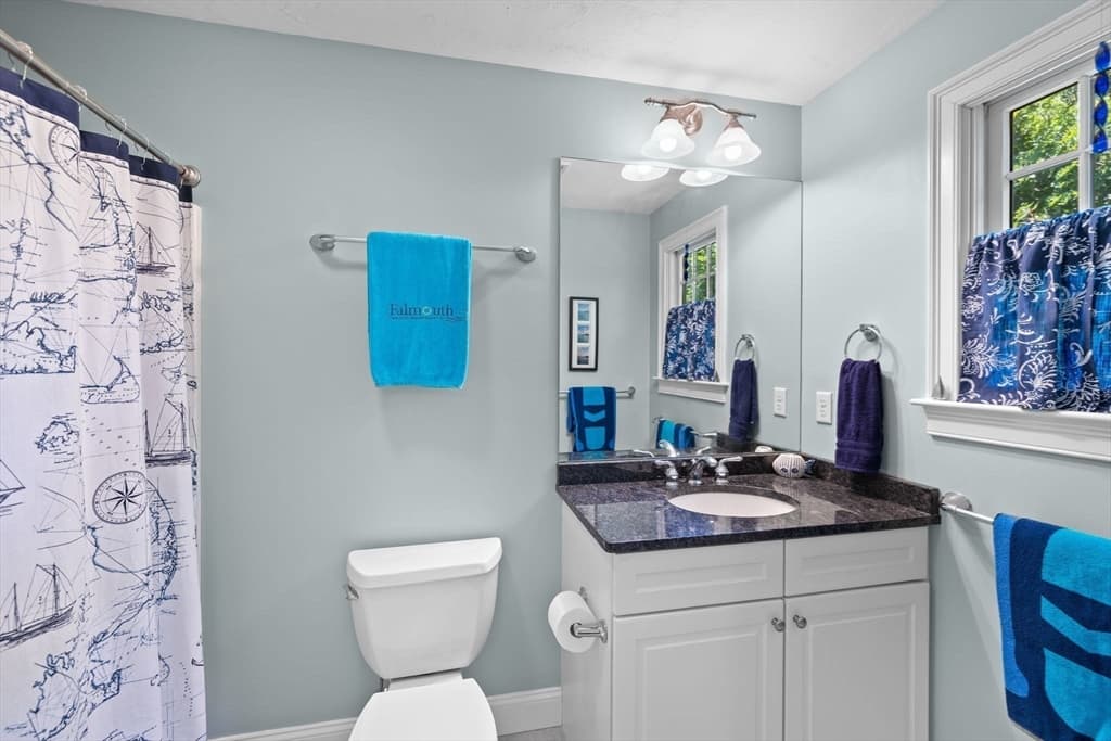 480 Main St # 15, Falmouth MA 02540 photo 17
