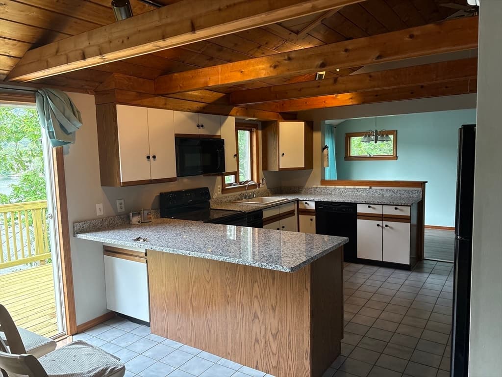 8 Julia Ann Dr, Holland MA 01521 photo 6