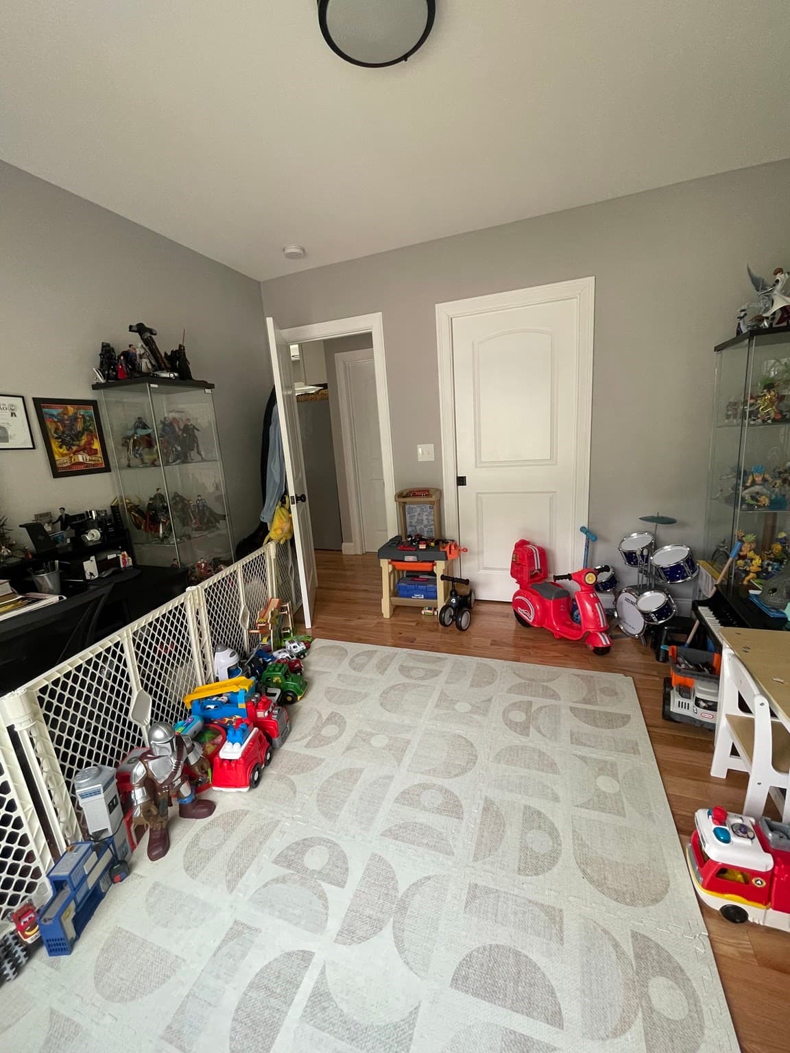 Single Family Residence at 122 Swan Ave, Fitchburg MA 01420, photo 12 of 20