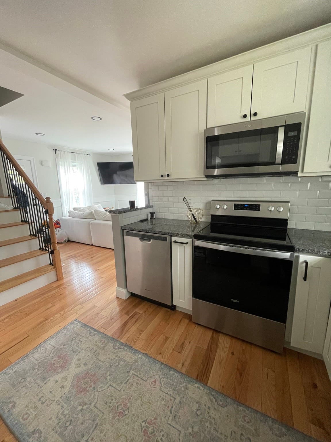 Single Family Residence at 122 Swan Ave, Fitchburg MA 01420, photo 9 of 20