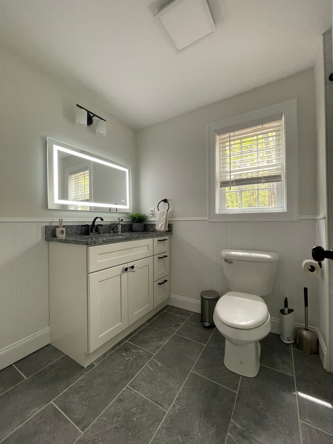Single Family Residence at 122 Swan Ave, Fitchburg MA 01420, photo 18 of 20