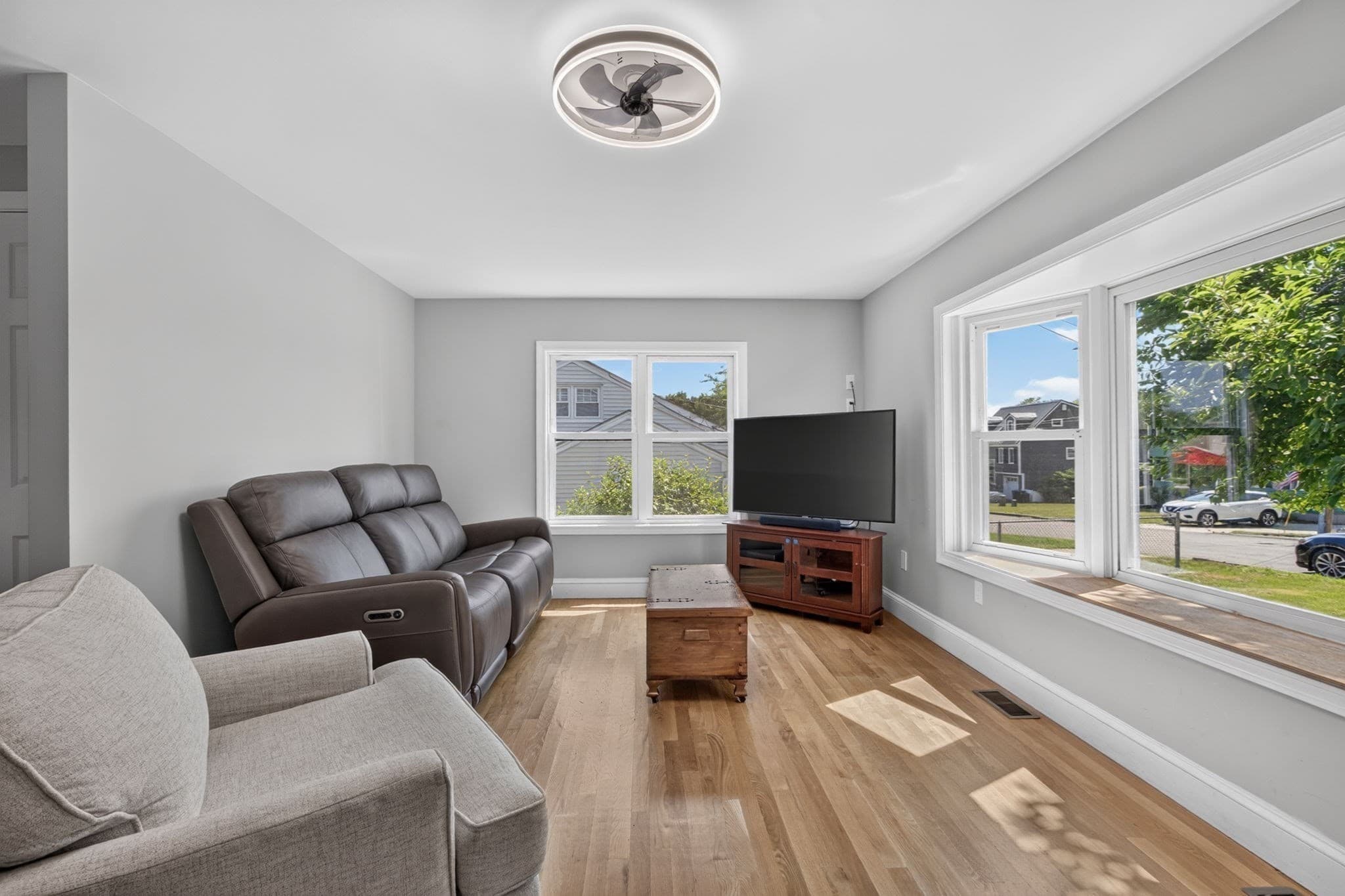 Single Family Residence at 17 Rockwood Ln, Lawrence MA 01843, Lawrence, photo 12 of 41