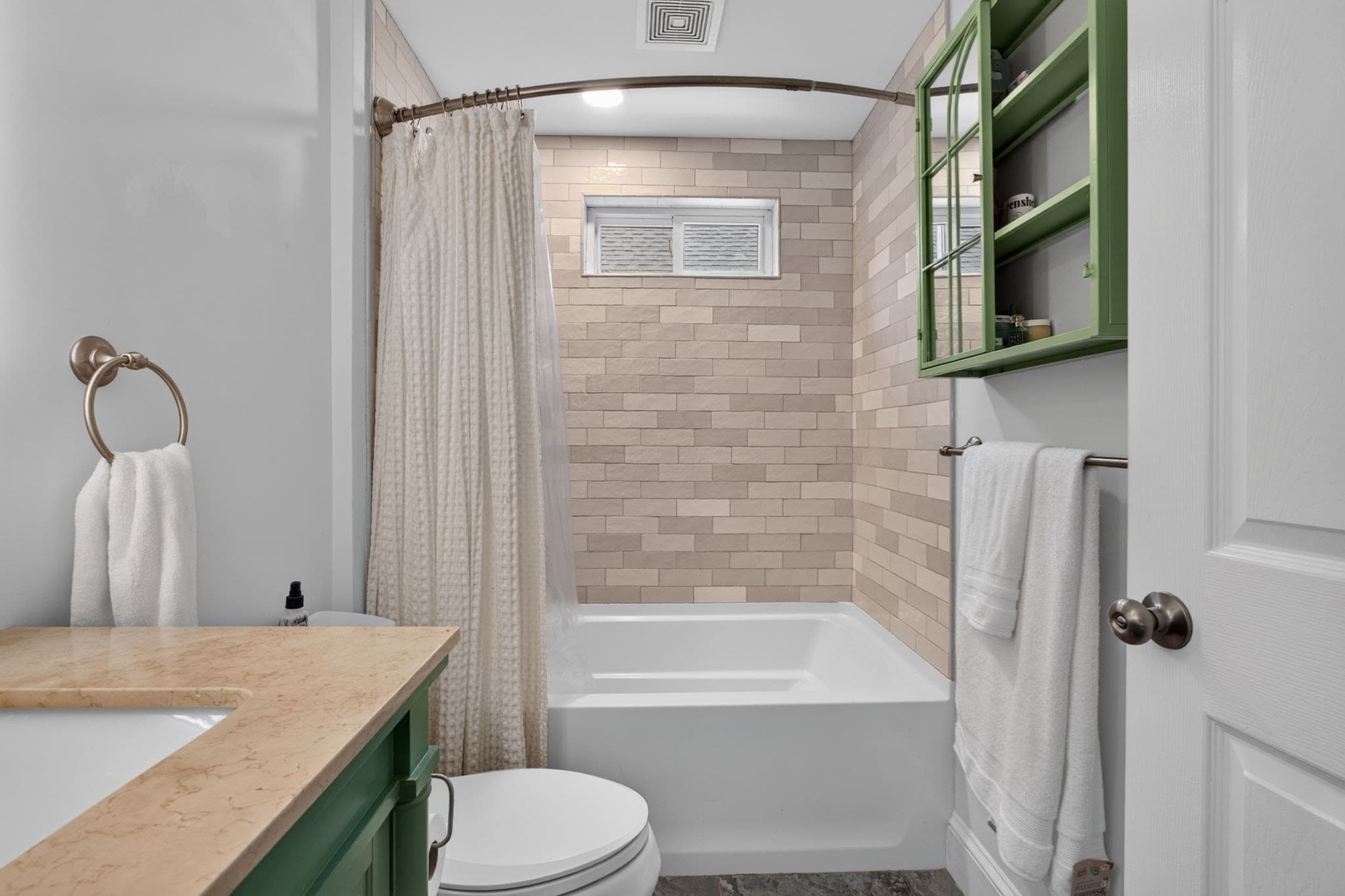 Single Family Residence at 17 Rockwood Ln, Lawrence MA 01843, Lawrence, photo 30 of 41