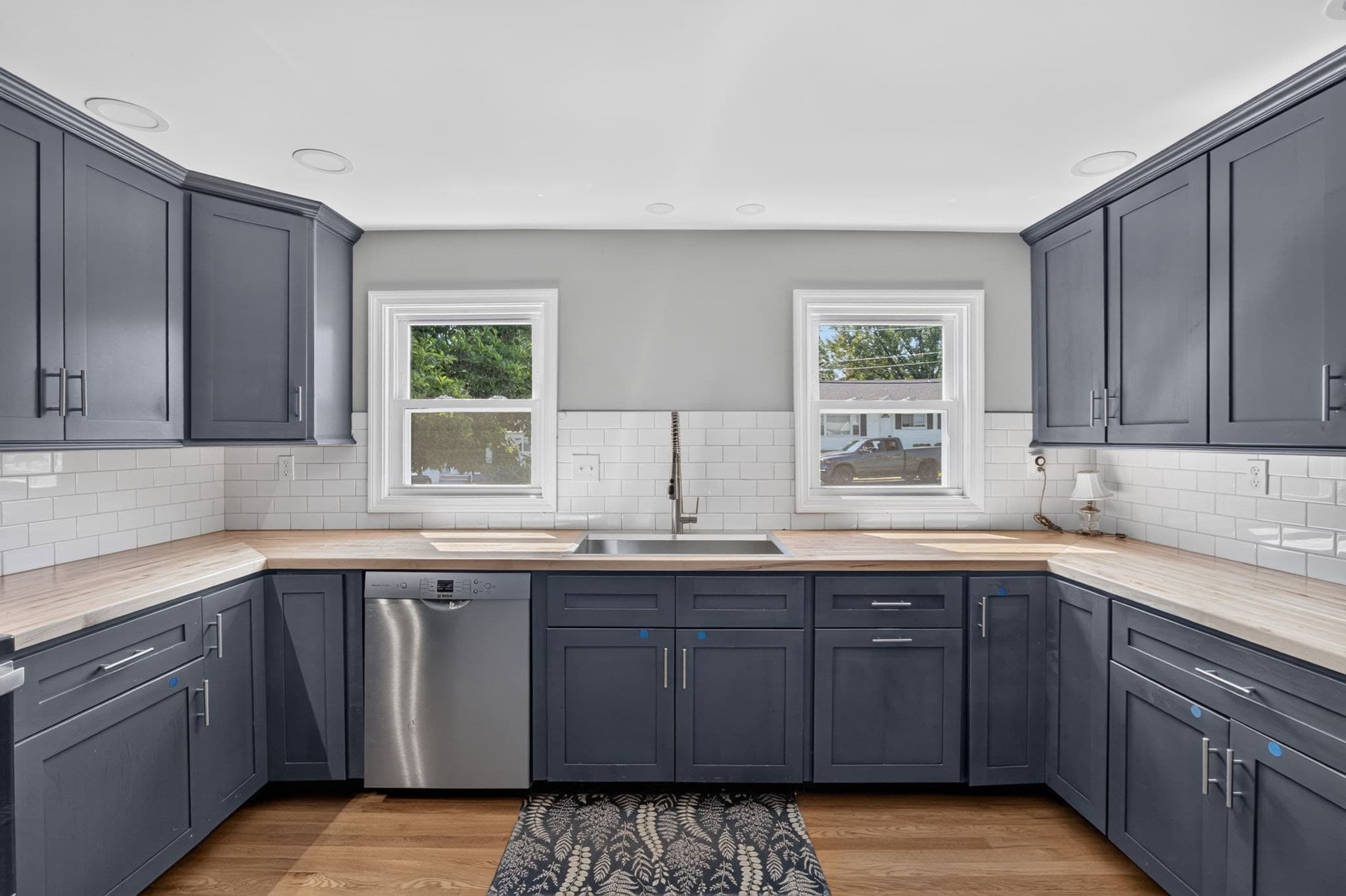 Single Family Residence at 17 Rockwood Ln, Lawrence MA 01843, Lawrence, photo 11 of 41