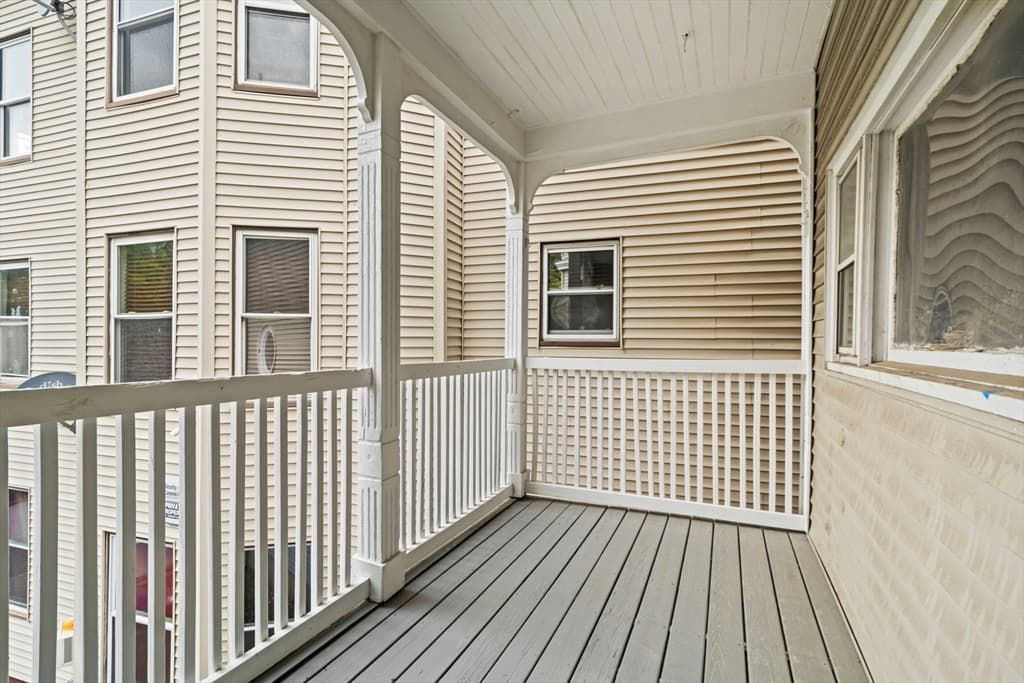 162 Washington St, Lynn MA 01902 photo 17