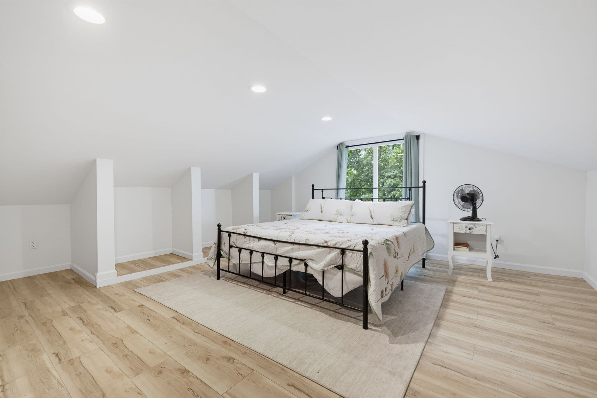 Single Family Residence at 109 N Lake Ave, Southwick MA 01077, Southwick, photo 22 of 32