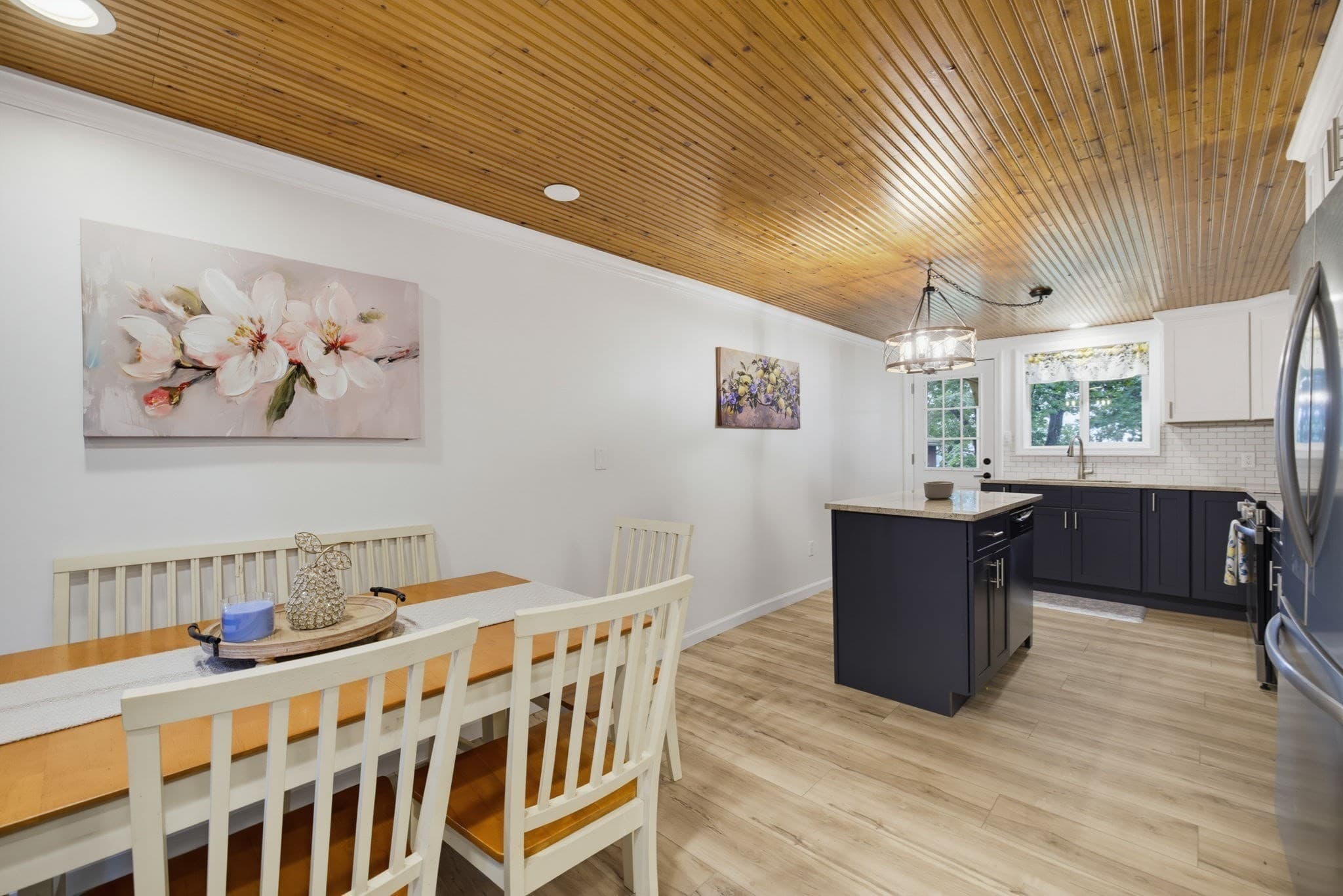 Single Family Residence at 109 N Lake Ave, Southwick MA 01077, Southwick, photo 7 of 32
