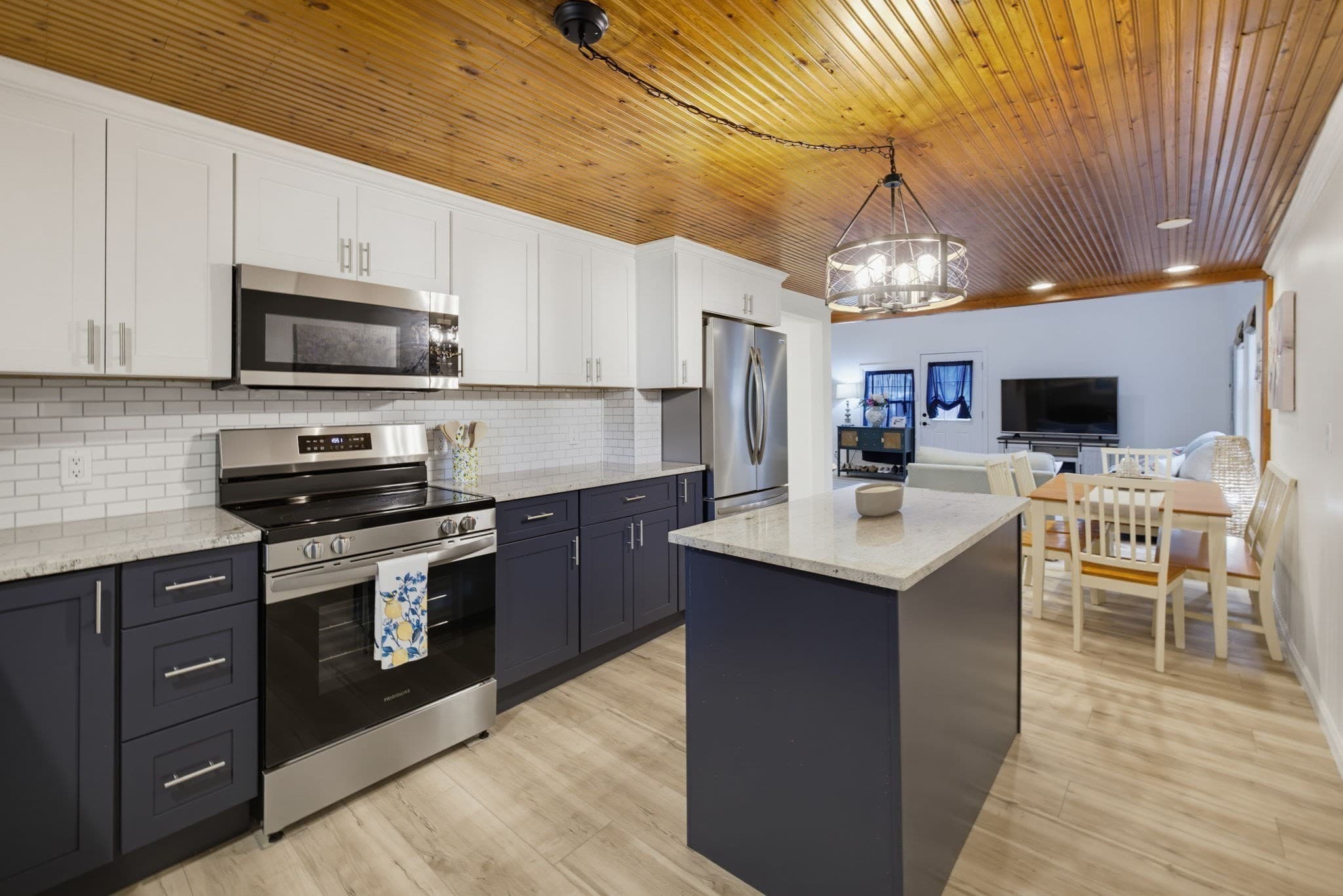 Single Family Residence at 109 N Lake Ave, Southwick MA 01077, Southwick, photo 10 of 32