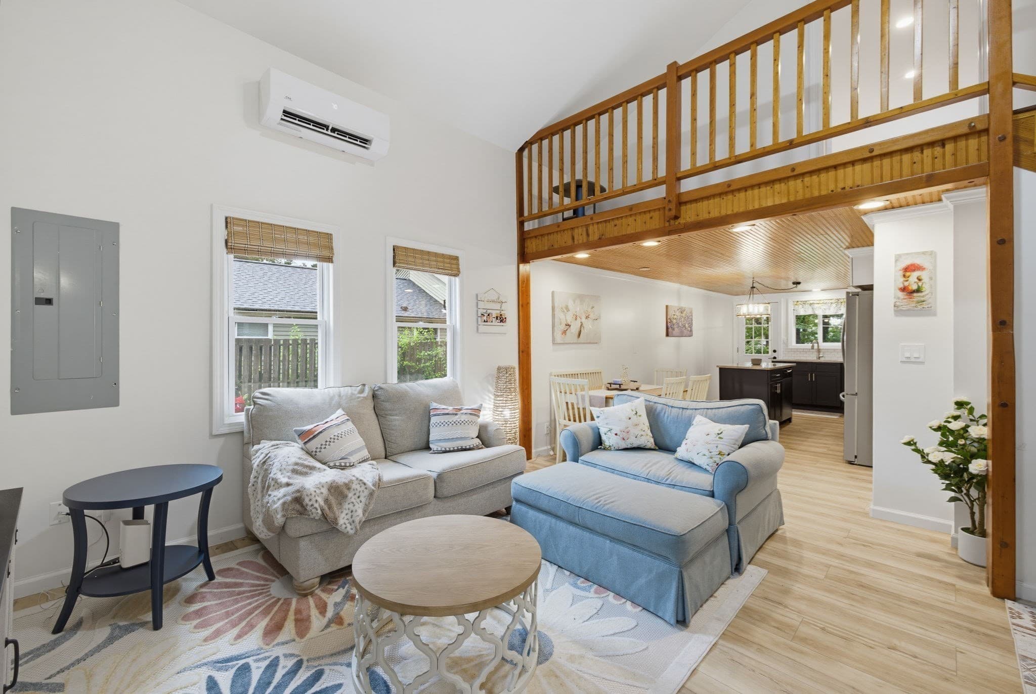 Single Family Residence at 109 N Lake Ave, Southwick MA 01077, Southwick, photo 4 of 32