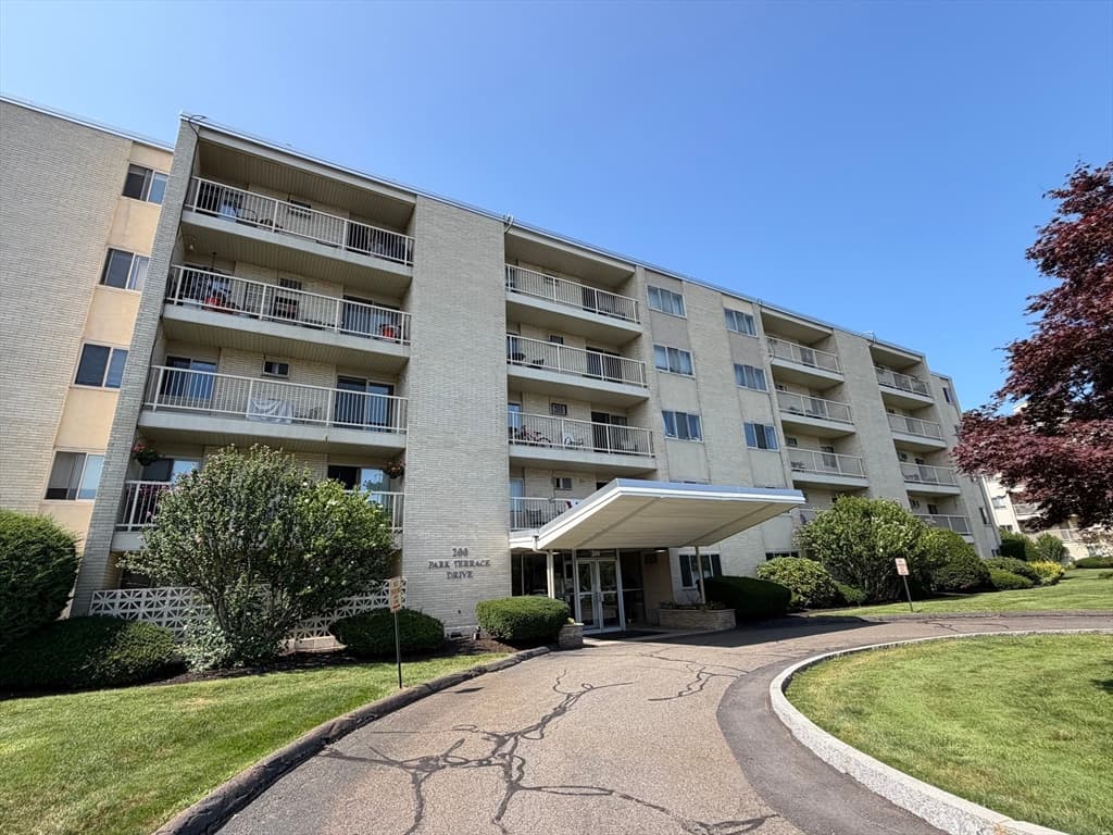 200 Park Terrace Dr # 257, Stoneham MA 02180 photo 2