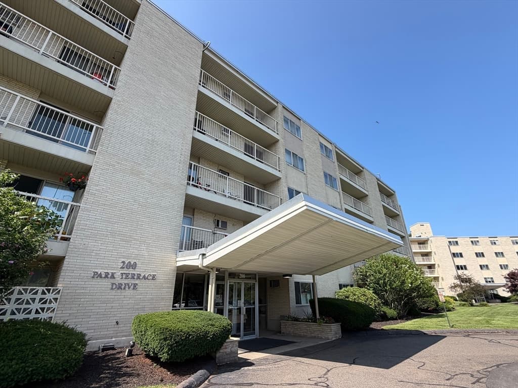 200 Park Terrace Dr # 257, Stoneham MA 02180 photo 3