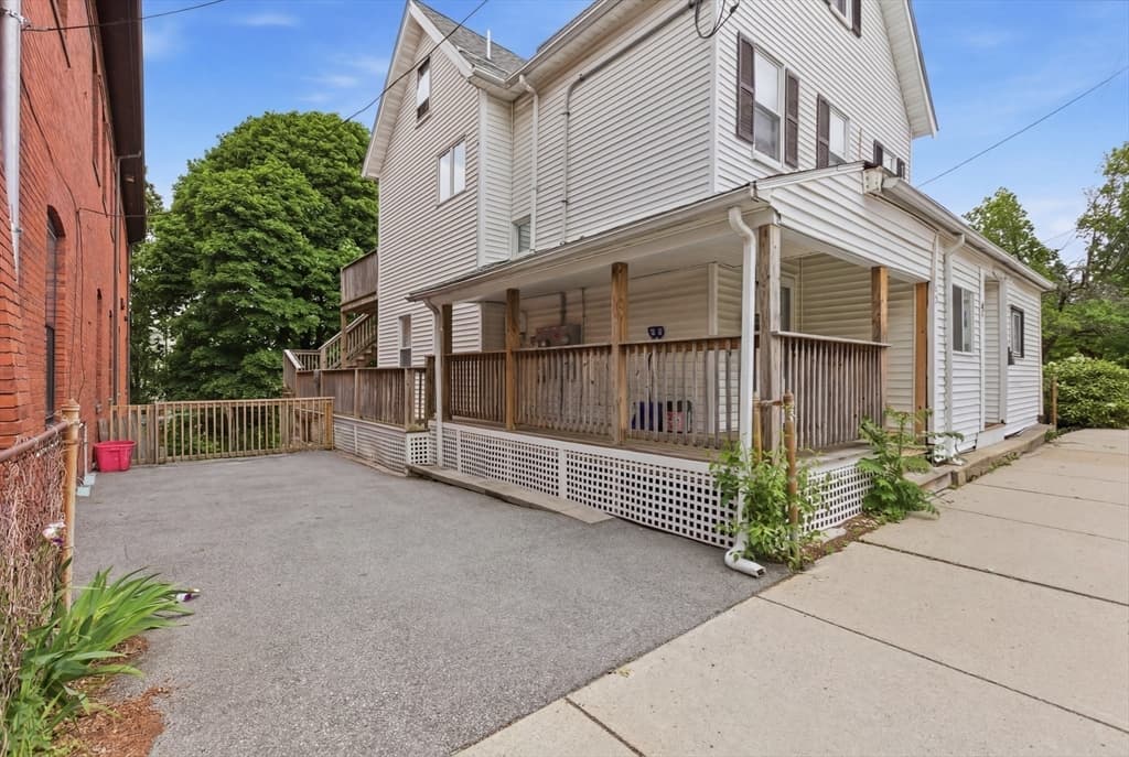 63-65 Ashland St, Malden MA 02148 photo 2