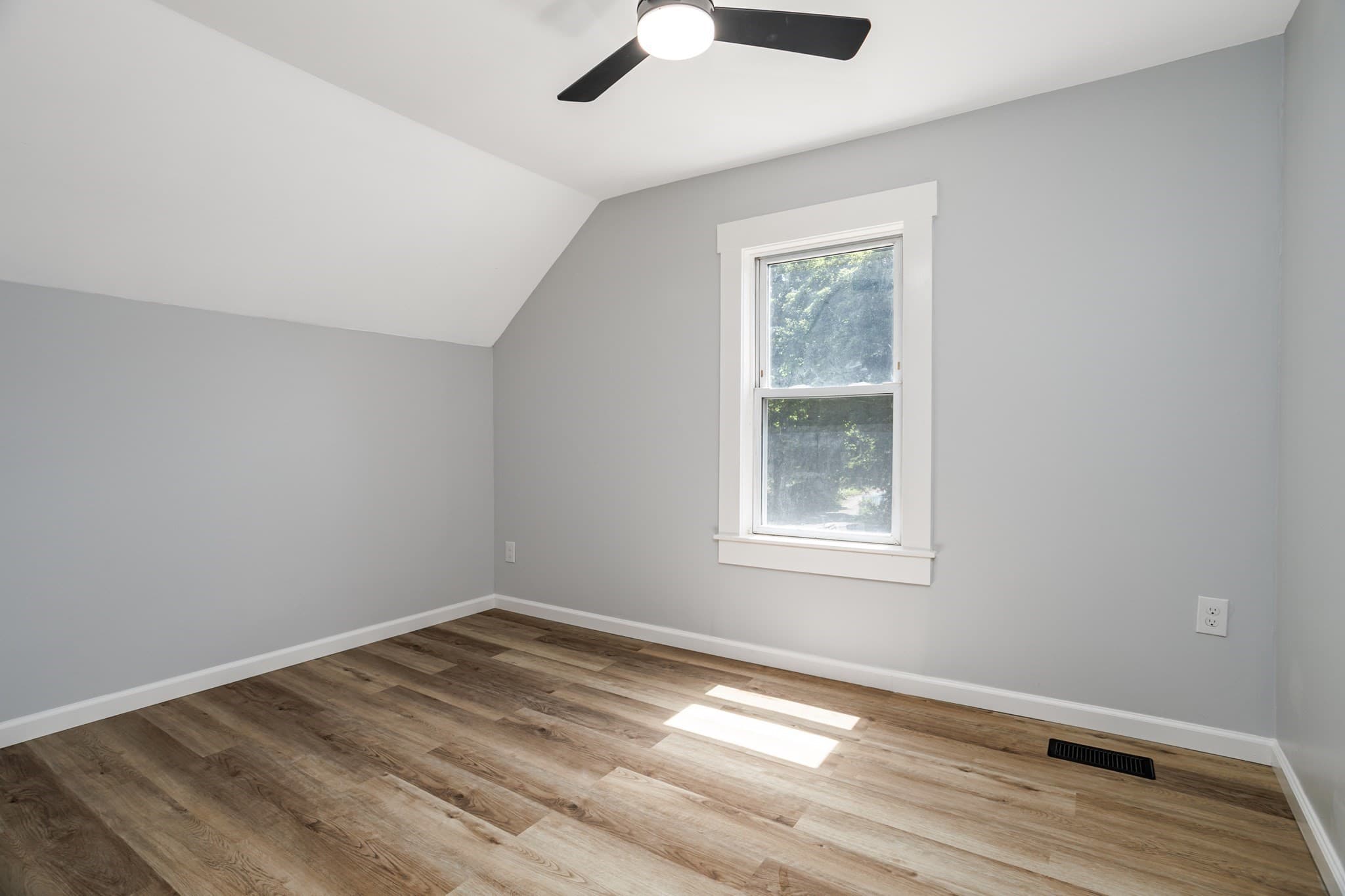 Single Family Residence at 38 Cottage Street, Leominster MA 01453, photo 22 of 29