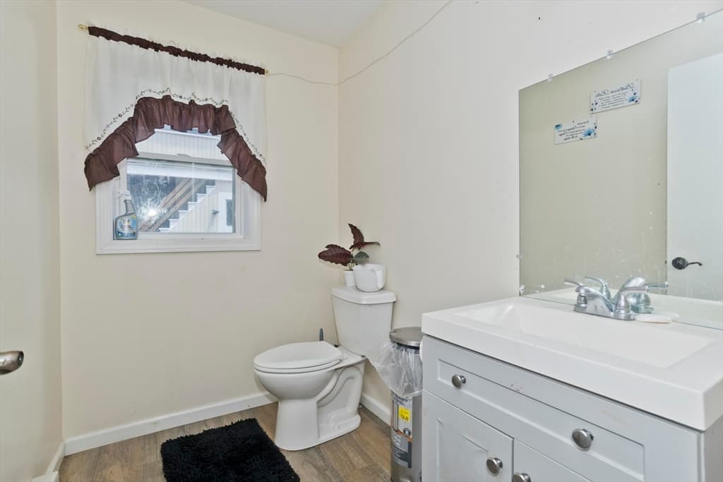175 Bloomfield Street, Springfield MA 01108 photo 8
