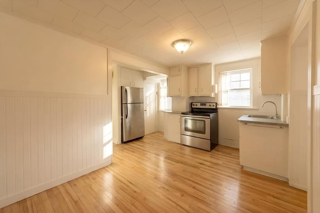 76 East Shore Road, Holbrook MA 02343 photo 3