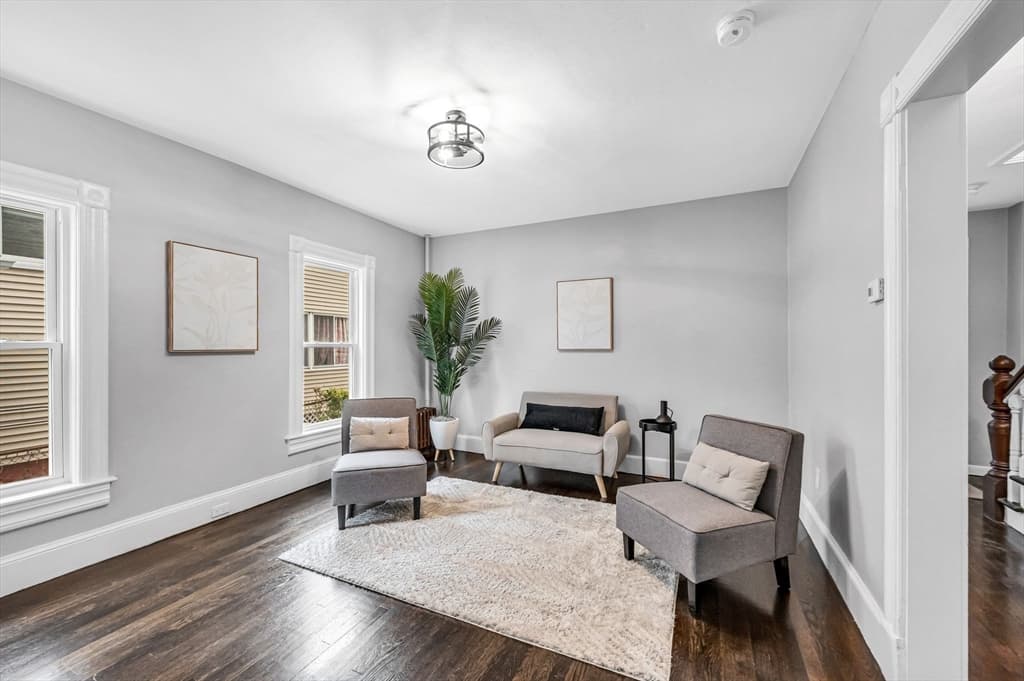 15 Myrtle Ave, Holyoke MA 01040 photo 6