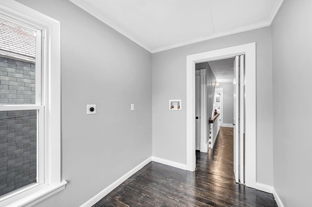 15 Myrtle Ave, Holyoke MA 01040 photo 28