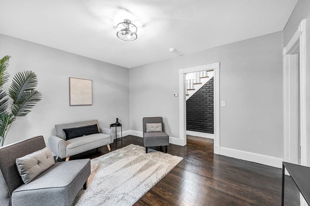 15 Myrtle Ave, Holyoke MA 01040 photo 5