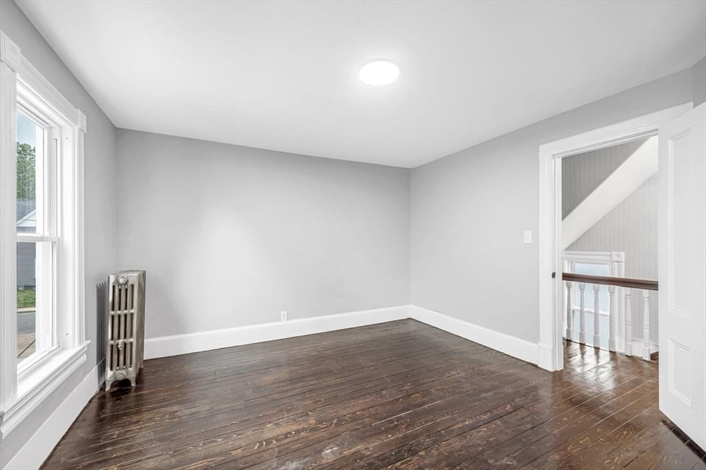 15 Myrtle Ave, Holyoke MA 01040 photo 20