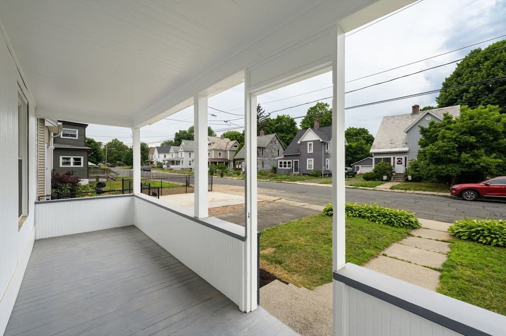 15 Myrtle Ave, Holyoke MA 01040 photo 34