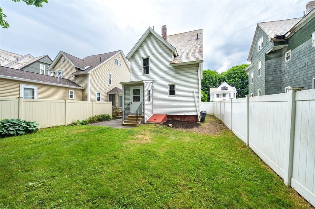 15 Myrtle Ave, Holyoke MA 01040 photo 37