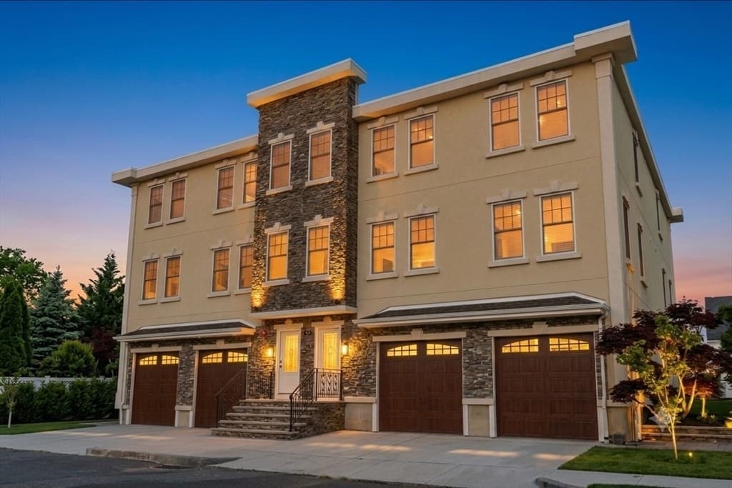 79 Temple St # 2, Revere MA 02151
