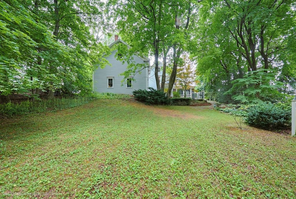 51 Cherry St, Spencer MA 01562 photo 42