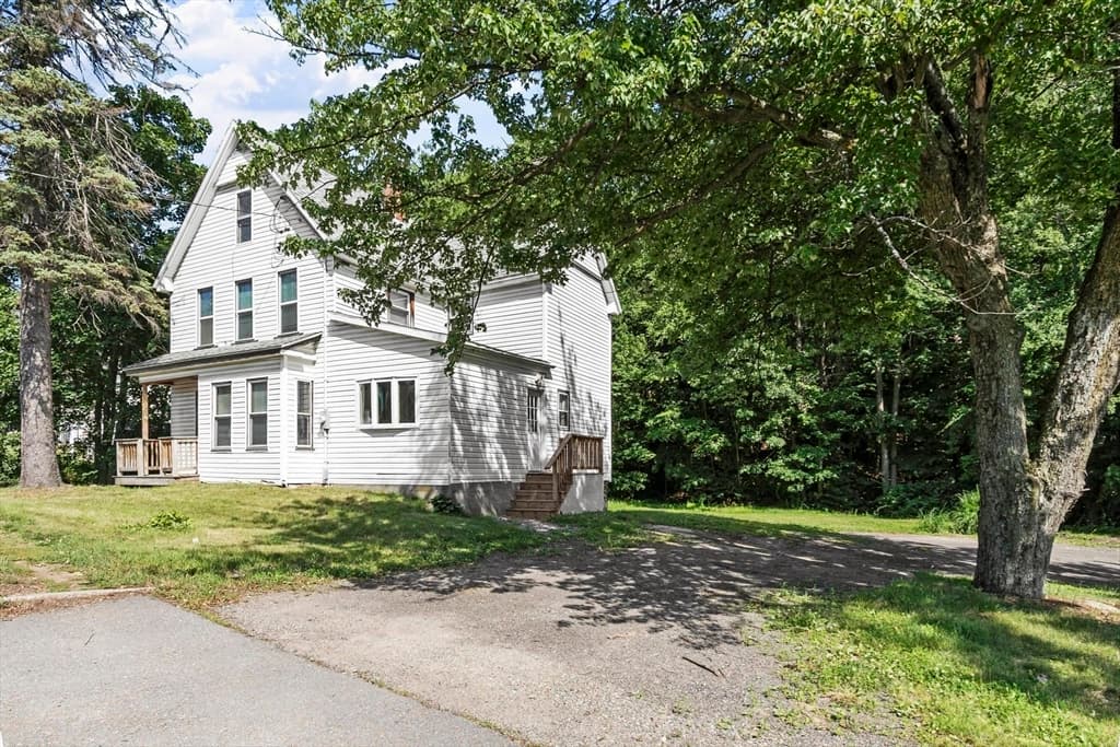 354 Massachusetts Ave, Lunenburg MA 01462 photo 3