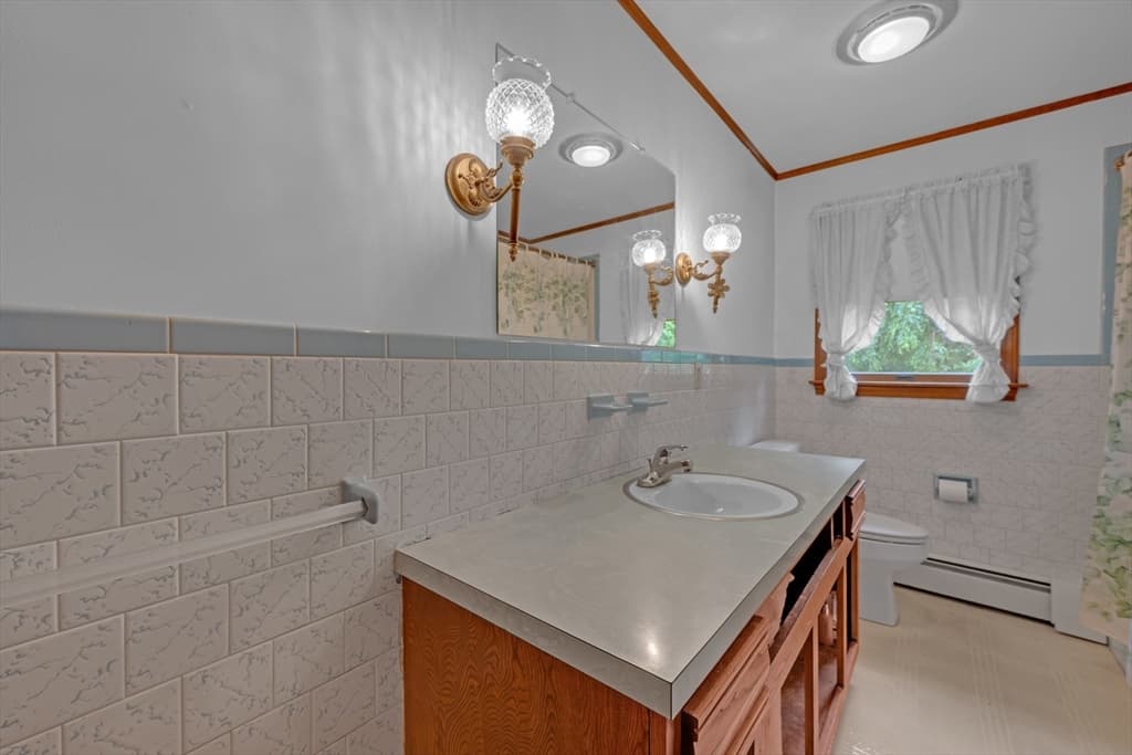 Single Family Residence at 20 Brentwood Dr, Dudley MA 01571, Dudley, photo 13 of 40