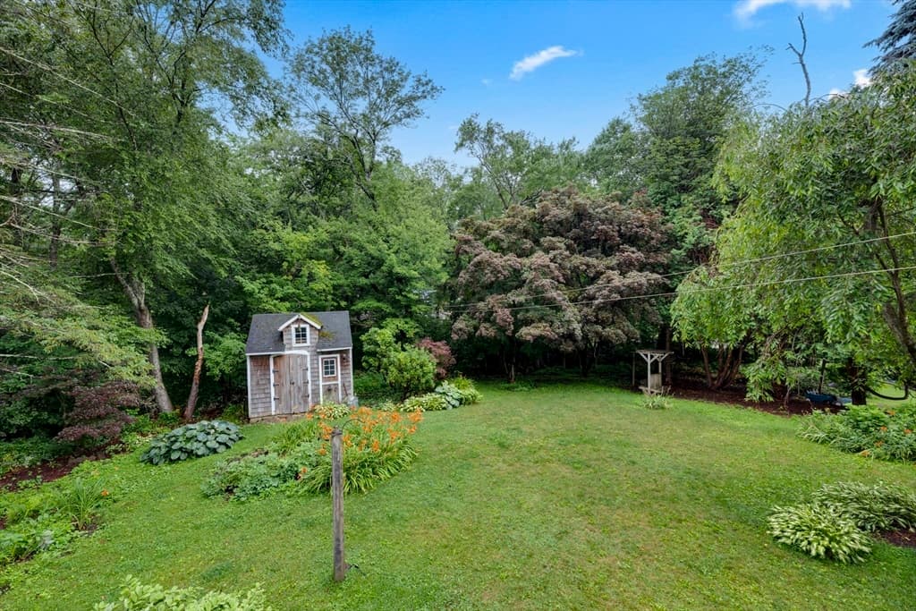 Single Family Residence at 20 Brentwood Dr, Dudley MA 01571, Dudley, photo 31 of 40