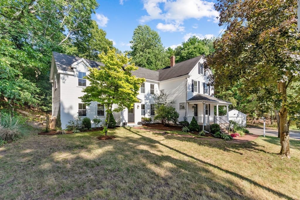 109 Grove St, Lexington MA 02420 photo 3