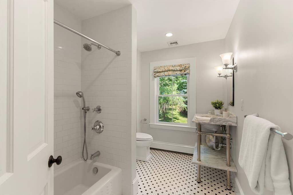 109 Grove St, Lexington MA 02420 photo 28