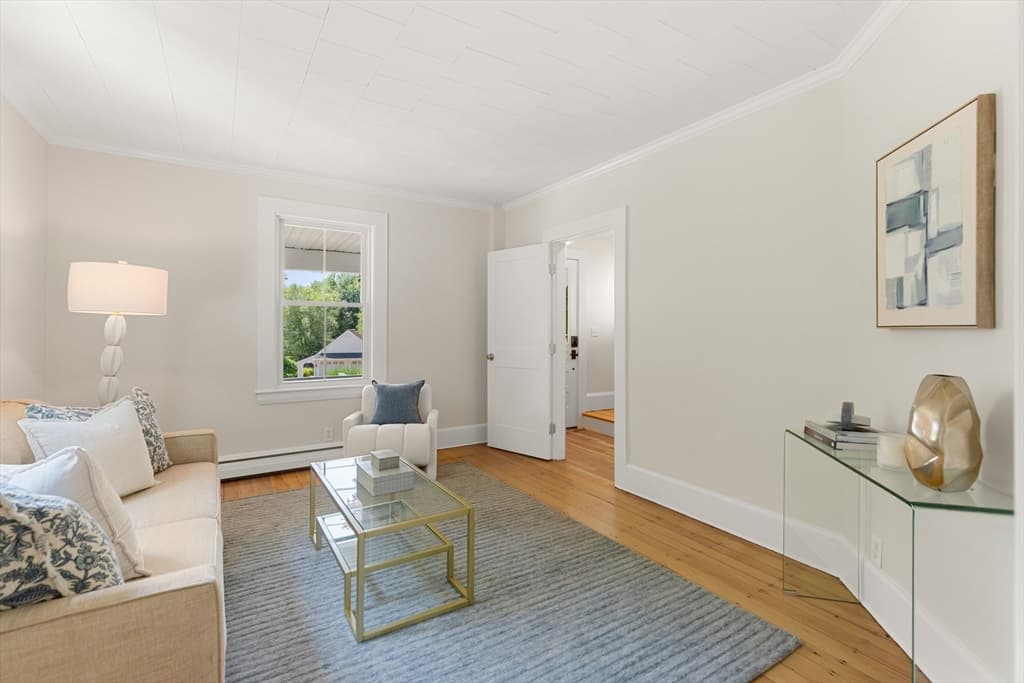 109 Grove St, Lexington MA 02420 photo 5