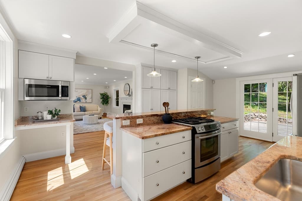 109 Grove St, Lexington MA 02420 photo 9