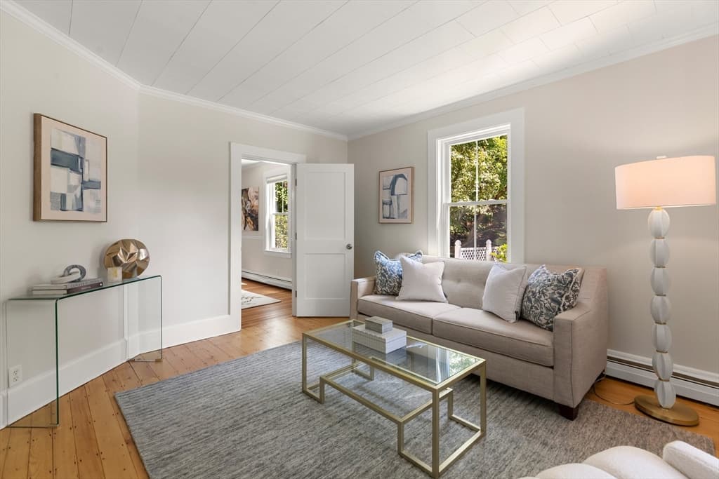 109 Grove St, Lexington MA 02420 photo 4