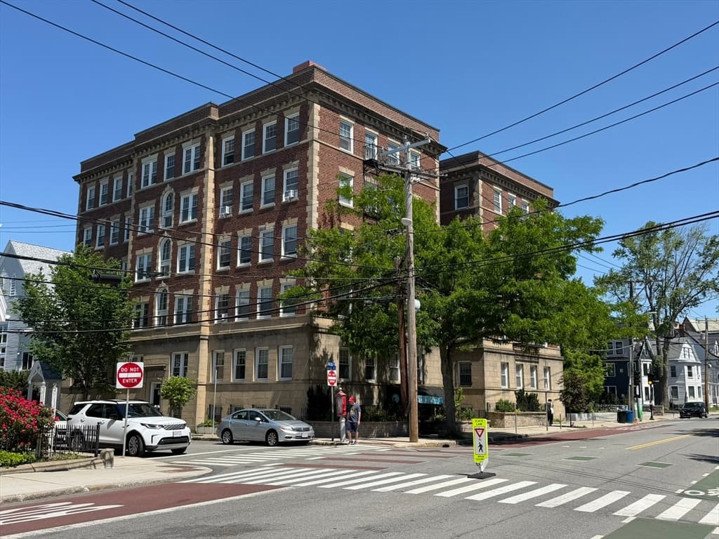 36 College Ave, Somerville MA 02144 photo 3