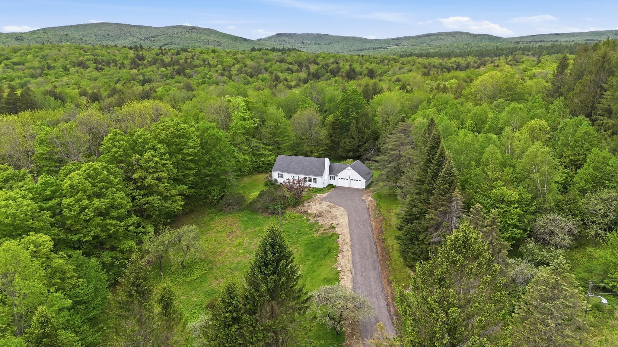 Single Family Residence at 98 North Rd, Monroe MA 01350, Monroe, photo 2 of 34