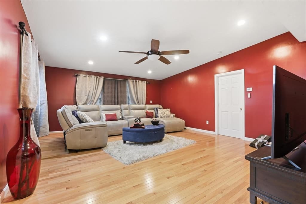 73 Wareham St, Middleboro MA 02346 photo 11