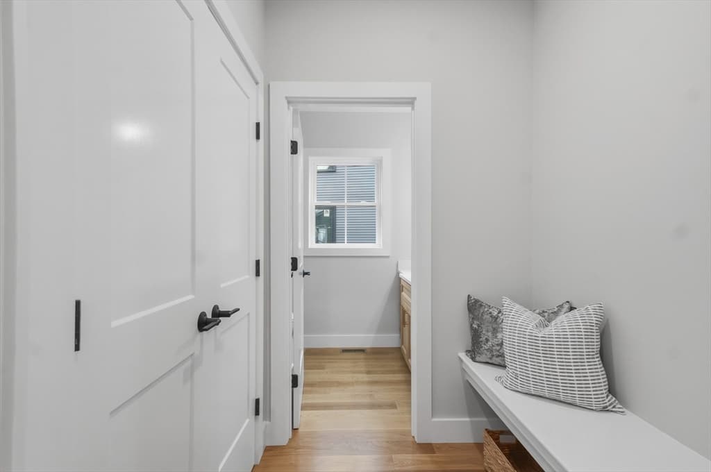 124 Green Street, Stoneham MA 02180 photo 5