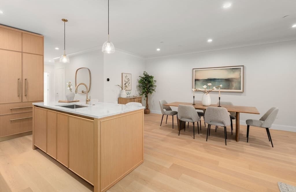 Condominium at 144 Worcester Street, Boston MA 02118, Boston, photo 6 of 25