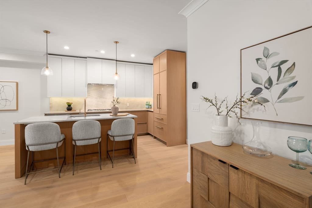 Condominium at 144 Worcester Street, Boston MA 02118, Boston, photo 5 of 25